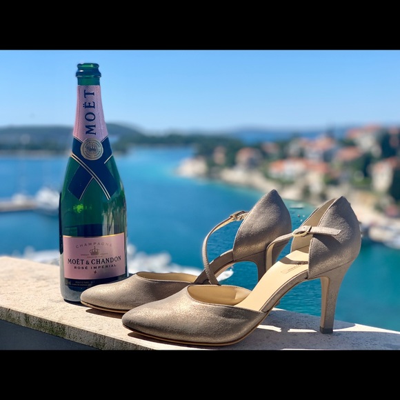 Meet your Posher, Mallory - Picture 5 of 6